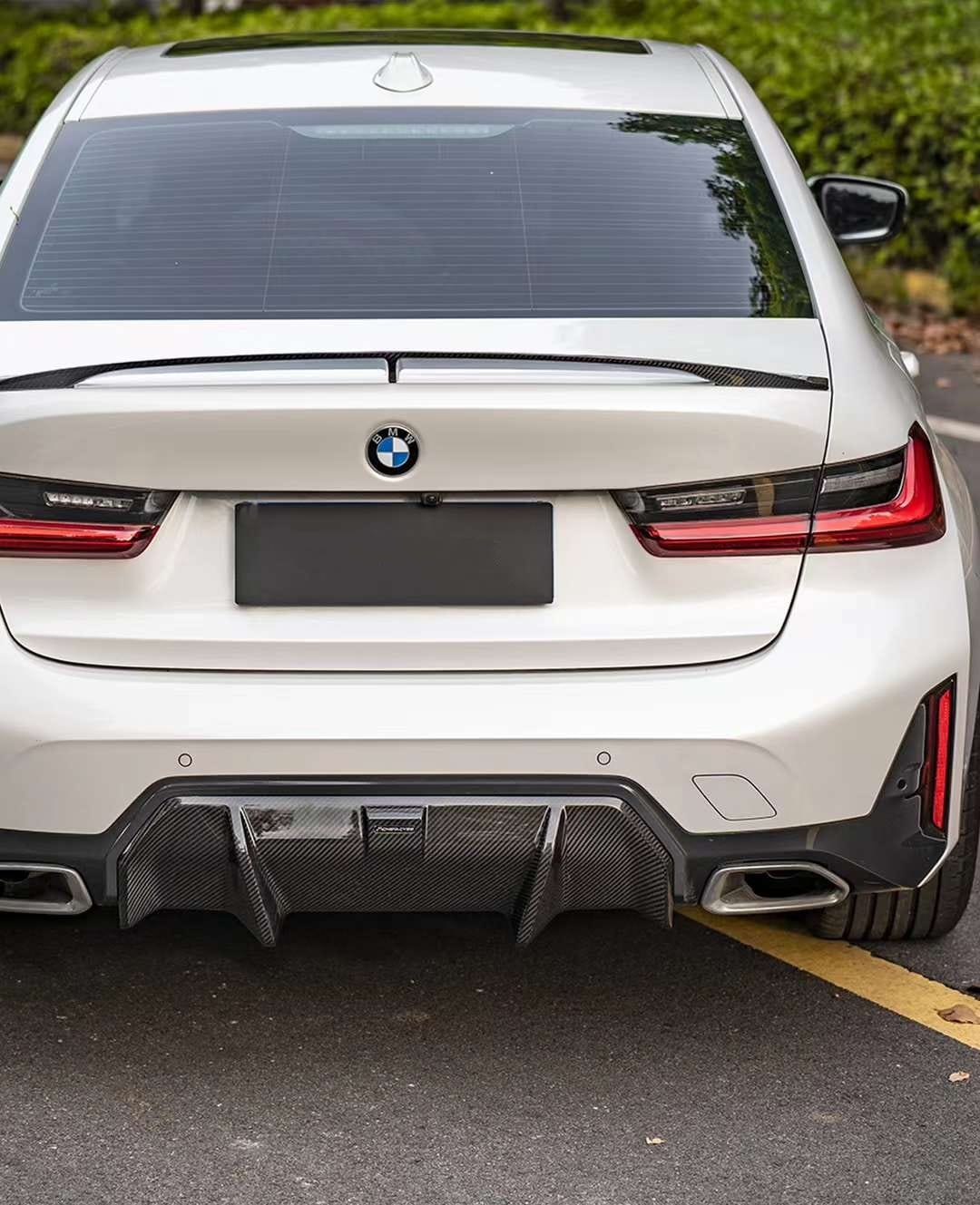 ACHEN CYBE - BMW 3 SERIES G20 LCI DRY CARBON FIBRE REAR DIFFUSER - Aero Carbon UK