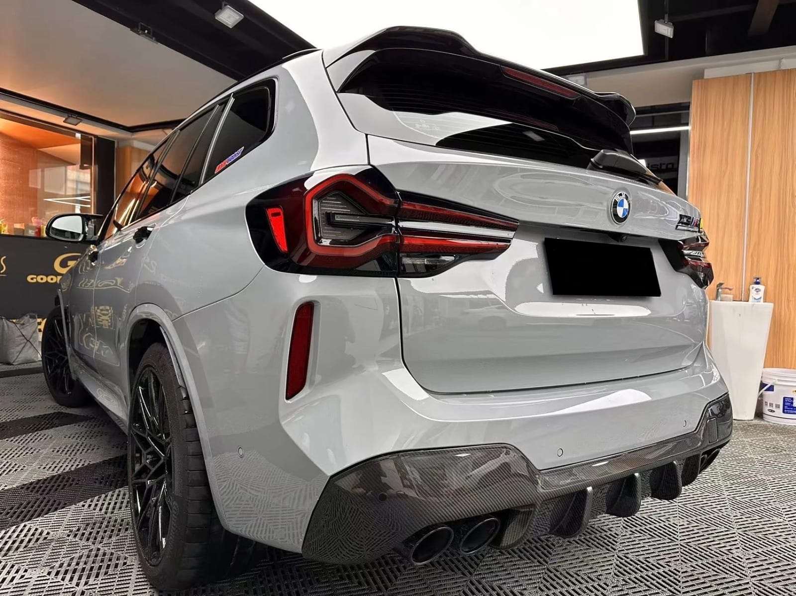 AERO CARBON - BMW X3M F97 LCI 2022+ CARBON REAR DIFFUSER MT STYLE AERO CARBON