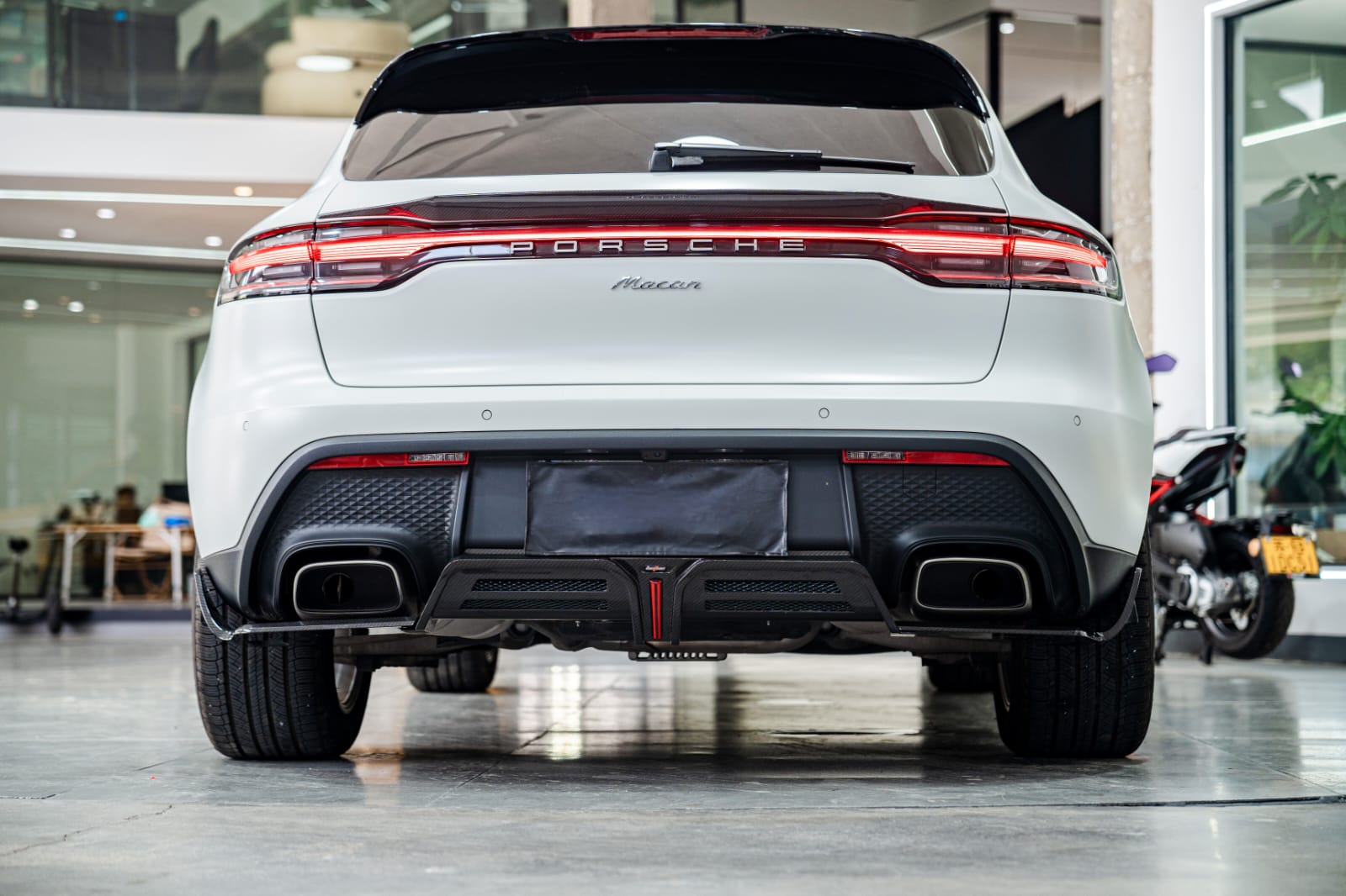 AERO CARBON - PORSCHE MACAN 2022+ CARBON FIBRE SPOILER - Aero Carbon UK