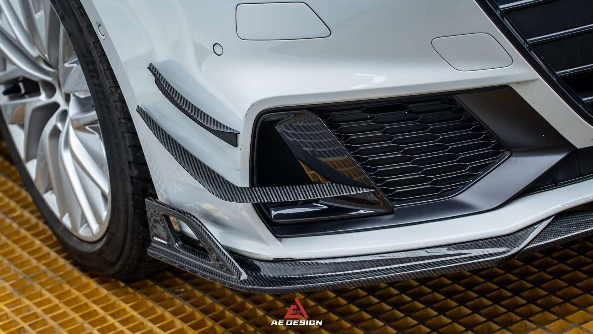 AERO DESIGN - AUDI A7 / S7 C8 2018+ CARBON FIBRE FRONT LIP - Aero Carbon UK