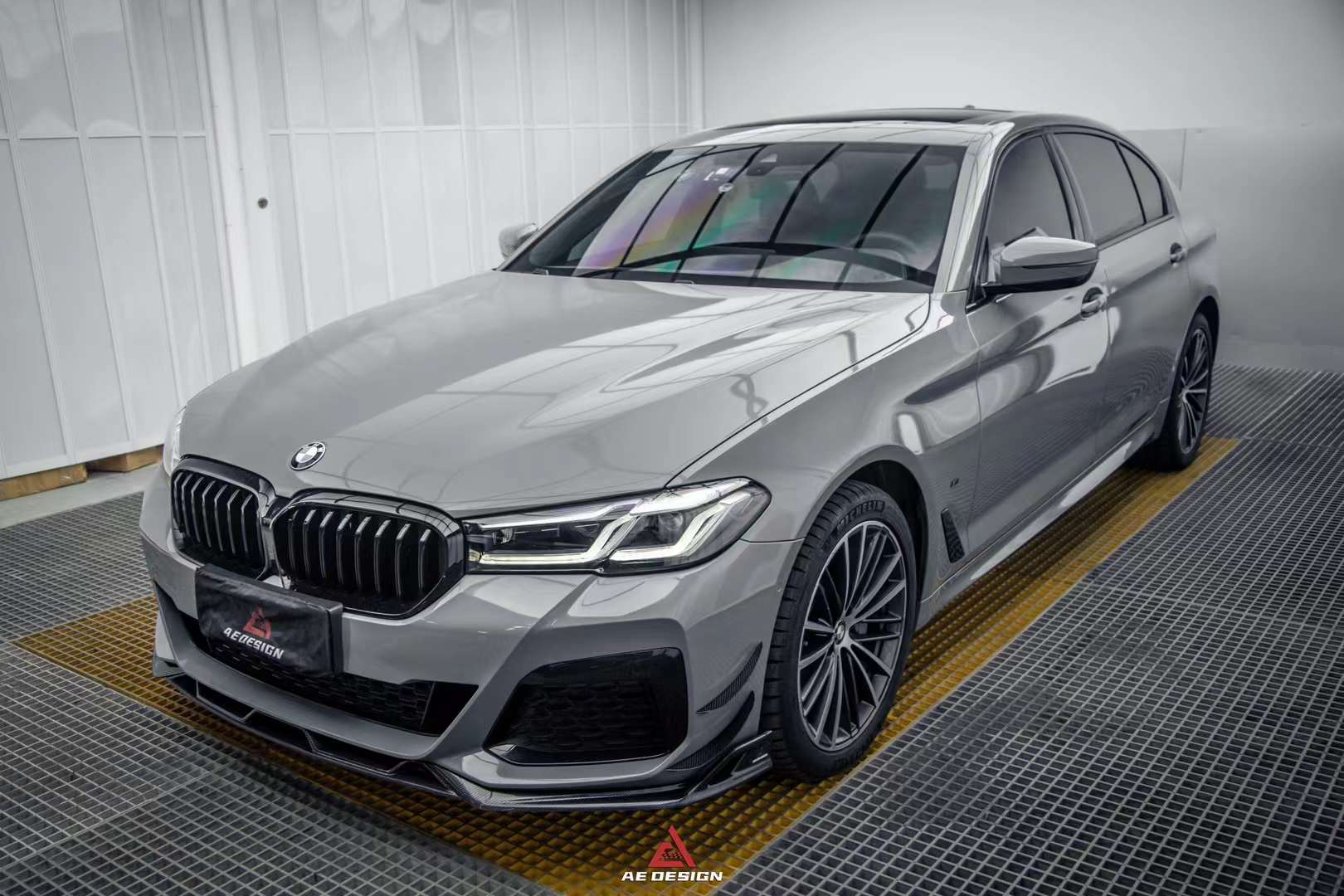 AERO DESIGN - BMW 5 SERIES G30 LCI CARBON FIBRE FRONT LIP - Aero Carbon UK