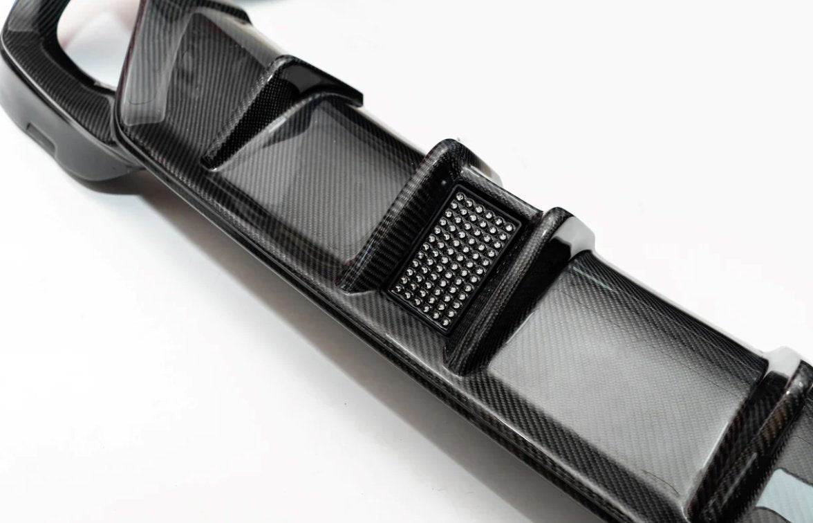 CMST - BMW 3 SERIES G20 LCI CARBON FIBRE DIFFUSER WITH LED BRAKE LIGHT - Aero Carbon UK