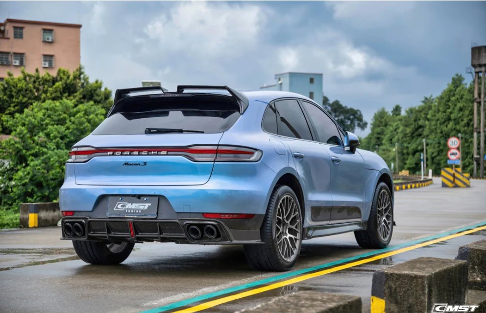 CMST - PORSCHE MACAN CARBON FIBRE DIFFUSER WITH LED BRAKE LIGHT - Aero Carbon UK