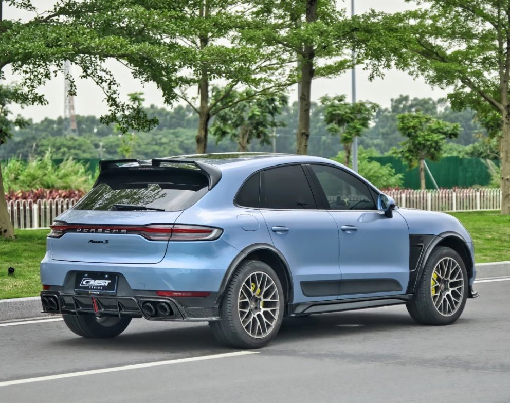 CMST - PORSCHE MACAN CARBON FIBRE DIFFUSER WITH LED BRAKE LIGHT - Aero Carbon UK