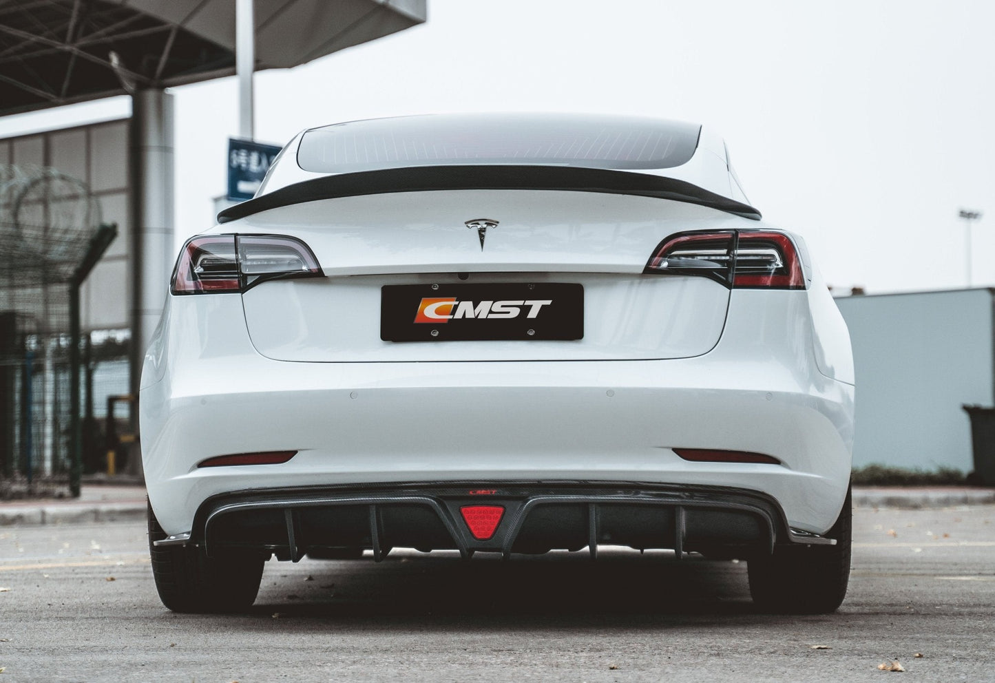 CMST - TESLA MODEL 3 CARBON FIBRE DIFFUSER V2 - Aero Carbon UK