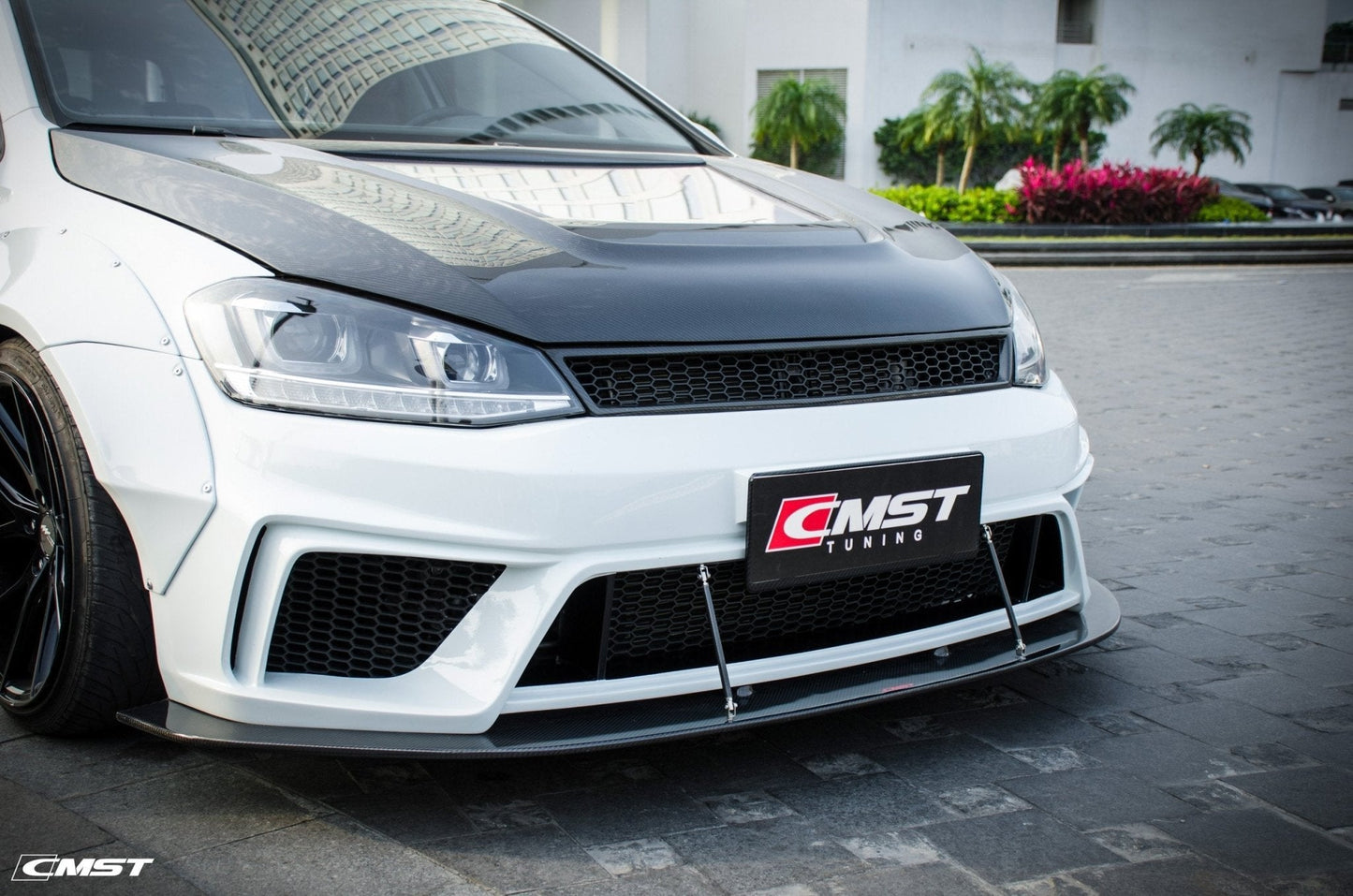 CMST - VOLKSWAGEN GOLF GTI MK7 MK7.5 CARBON FIBRE GRILL - Aero Carbon UK