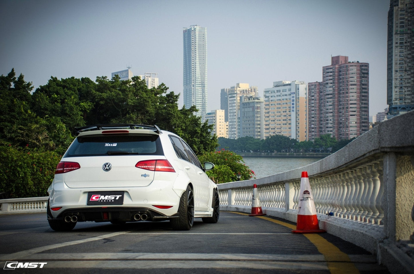 CMST - VOLKSWAGEN GOLF MK7 CARBON FIBRE REAR DIFFUSER - Aero Carbon UK