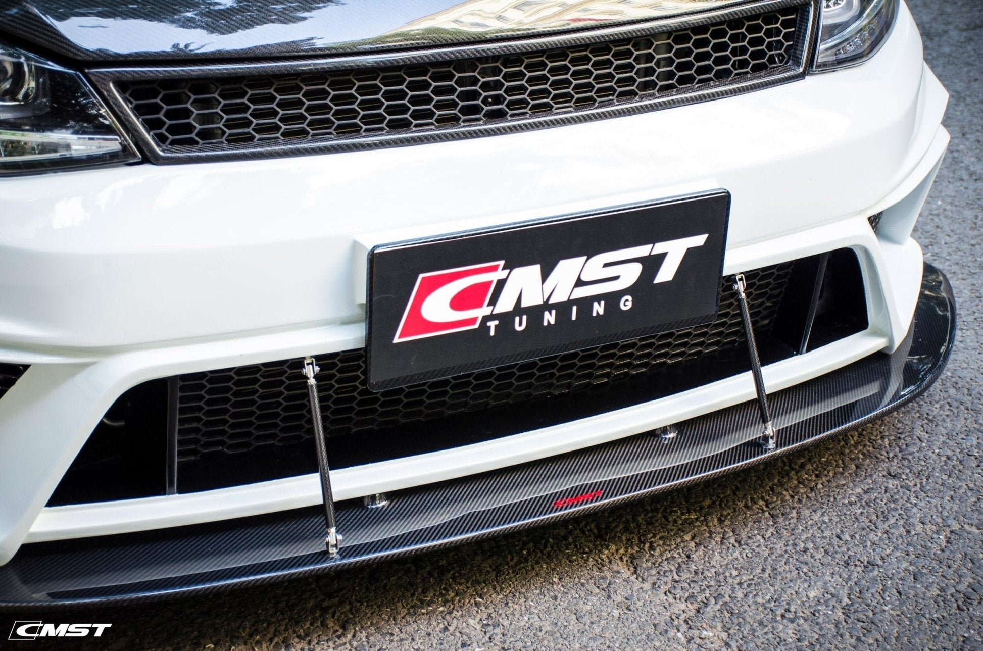 CMST - VOLKSWAGEN GOLF R / GTI MK7 FRP FRONT BUMPER + FRONT LIP - Aero Carbon UK