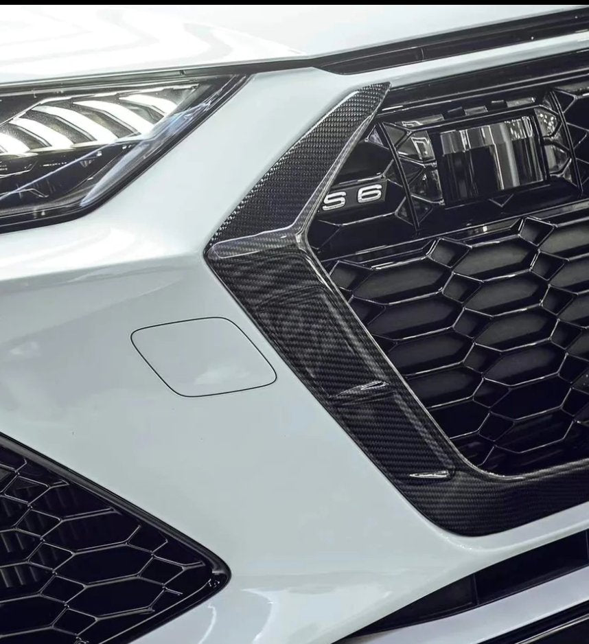 FUTURE DESIGN - AUDI RS6 RS7 C8 CARBON FIBRE FRONT GRILL SIDE OVERLAY - Aero Carbon UK