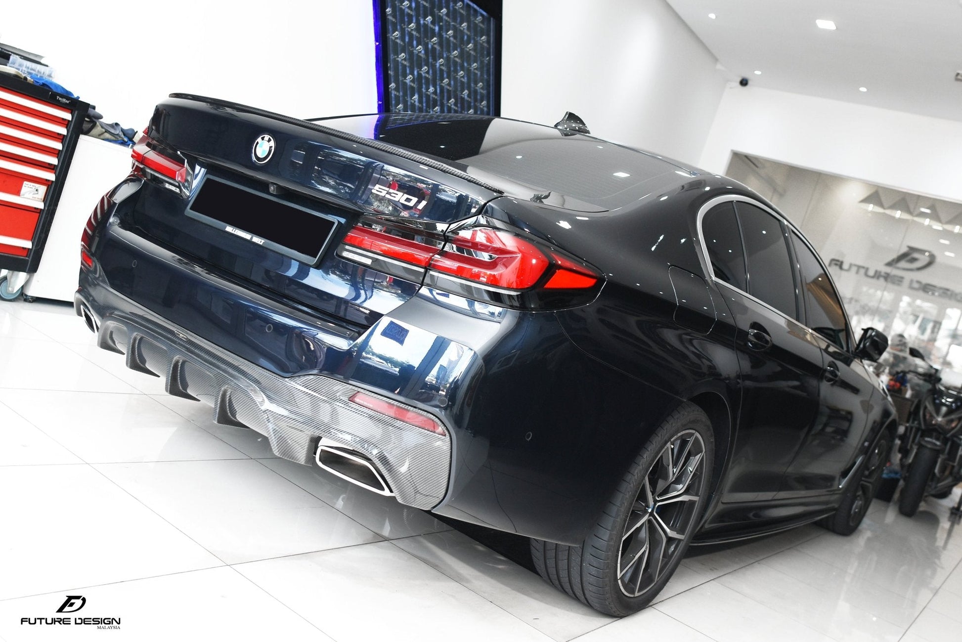 FUTURE DESIGN - BMW 5 SERIES G30 PRE LCI CARBON FIBRE REAR DIFFUSER ( FD STYLE ) - Aero Carbon UK