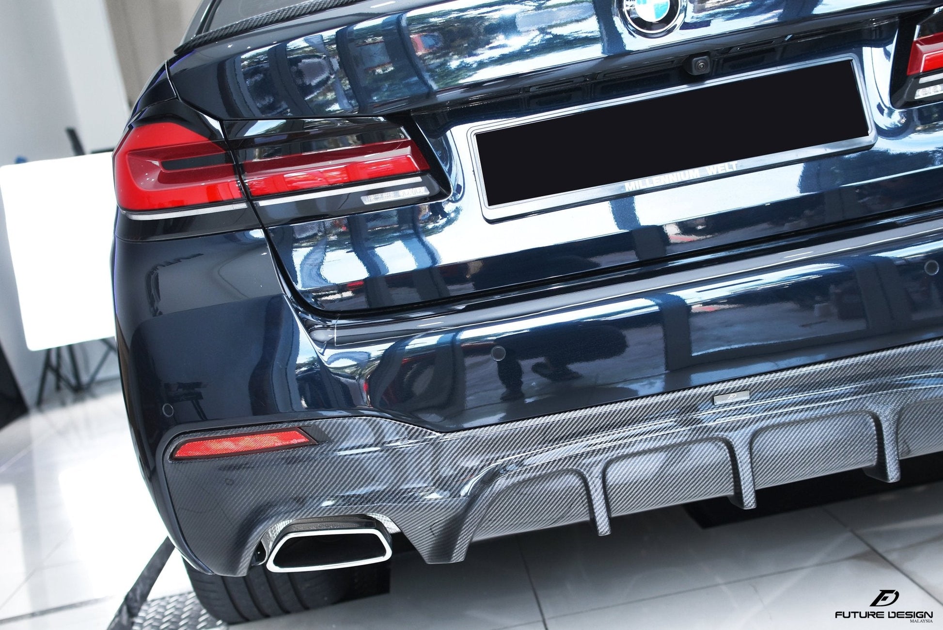 FUTURE DESIGN - BMW 5 SERIES G30 PRE LCI CARBON FIBRE REAR DIFFUSER ( FD STYLE ) - Aero Carbon UK