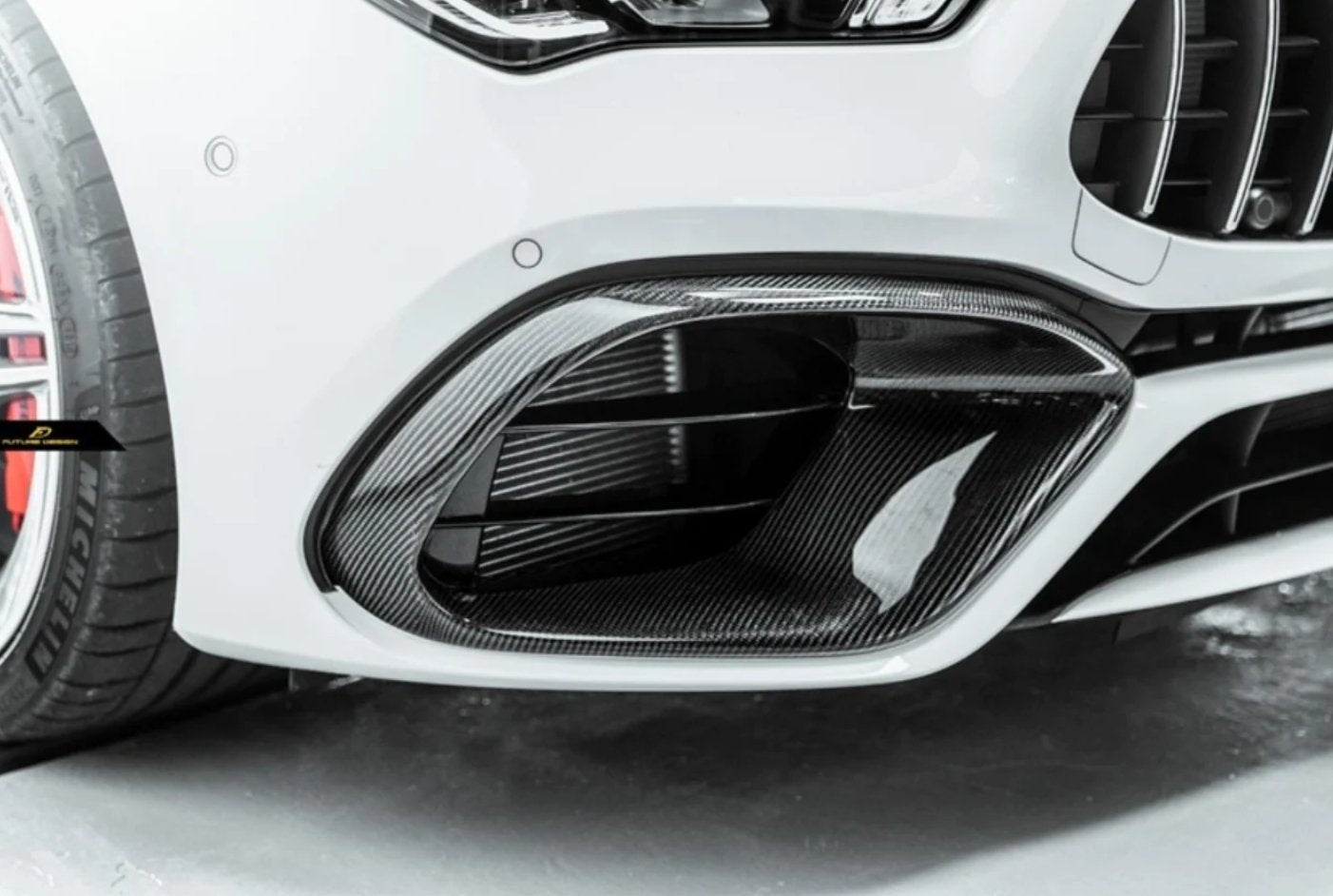 FUTURE DESIGN - MERCEDES BENZ W118 CLA 45 CARBON FIBRE FRONT AIR VENT DUCTS - Aero Carbon UK