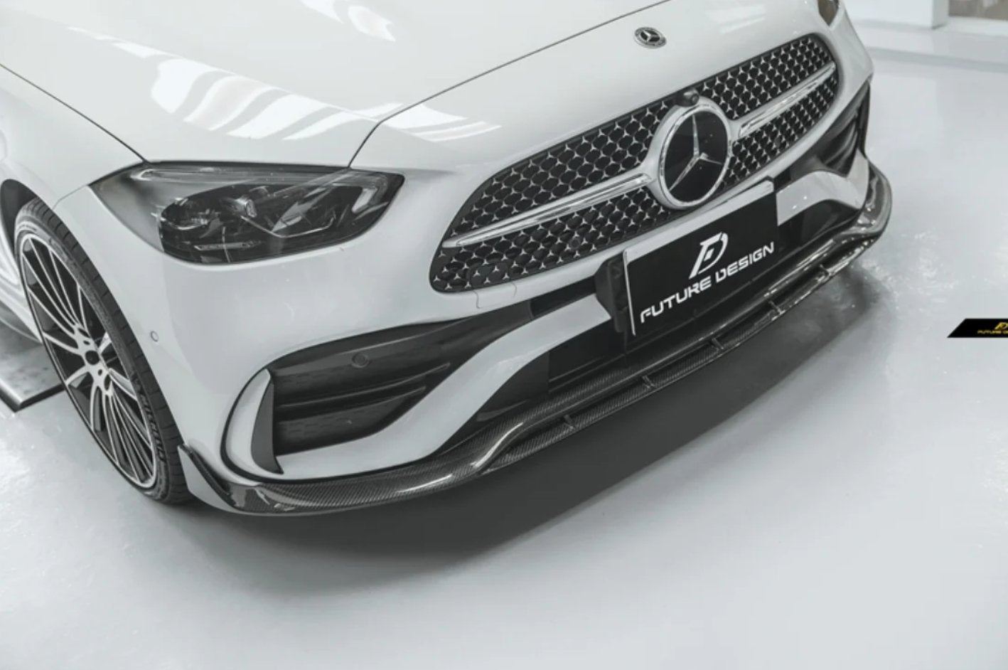 FUTURE DESIGN - MERCEDES BENZ W206 C CLASS C300 CARBON FIBRE FRONT LIP V1 - Aero Carbon UK