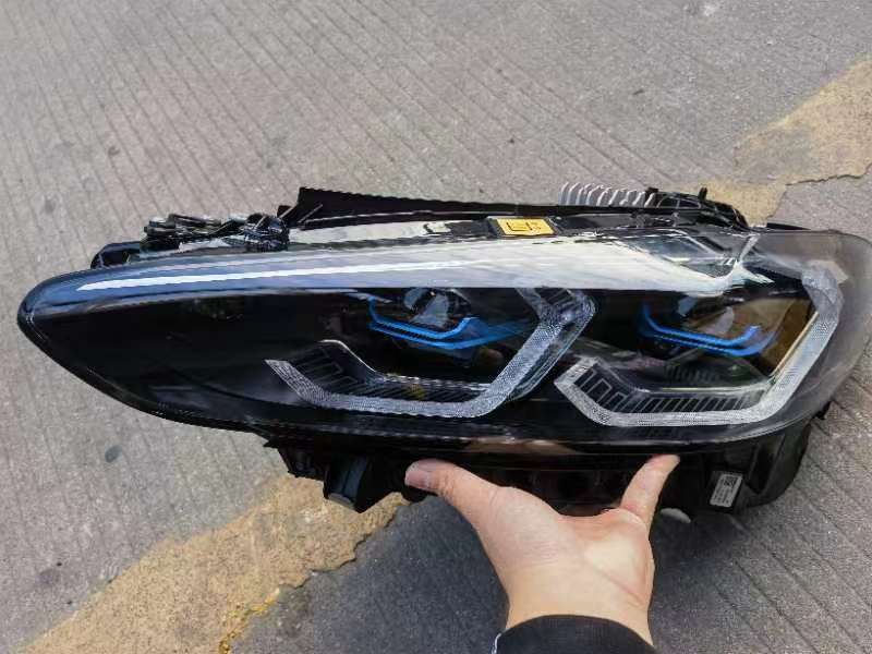 ORIGINAL BMW G80 M3 LASER HEADLIGHTS WITH MODULES - Aero Carbon UK